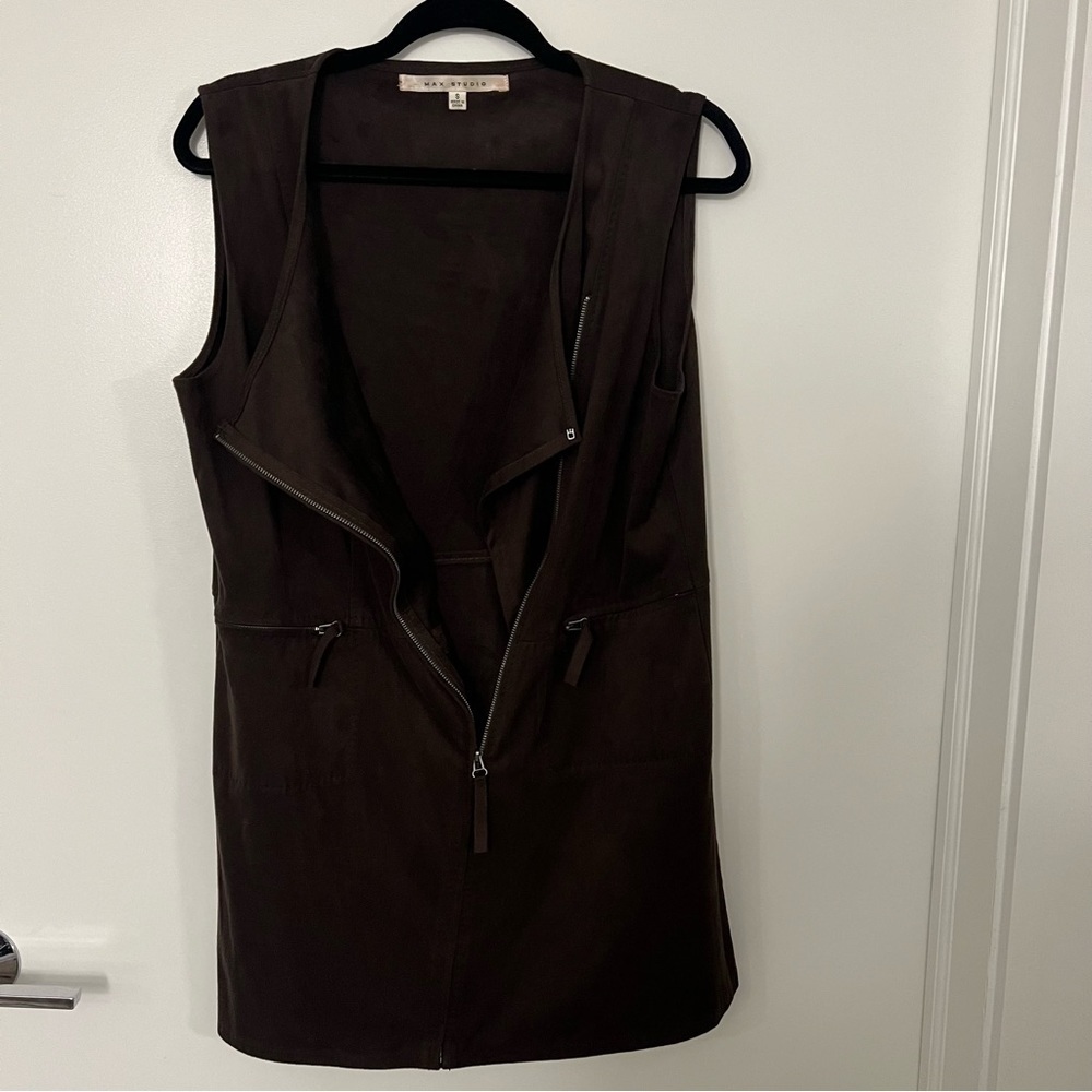 Max Studio Brown Western Cowgirl style Faux Suede Zipper Vest- Small